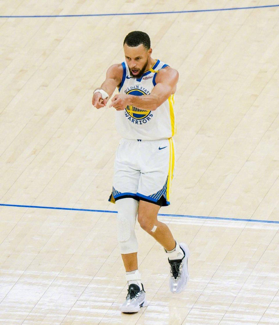 NBA梦之队胜出，勇士击败火箭取得西部决赛门票